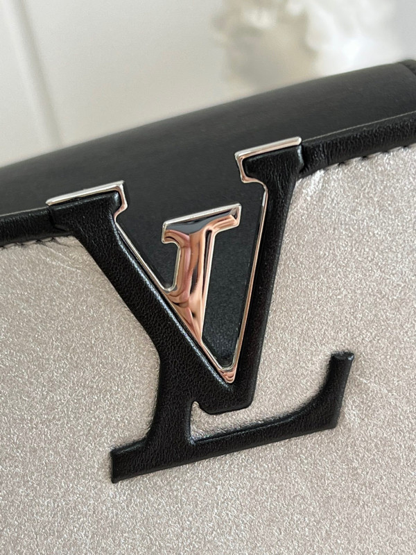 l0*is V*t0n capucines bb