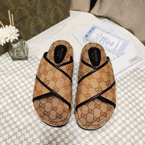 G*u*i gg multicolor platform sandal