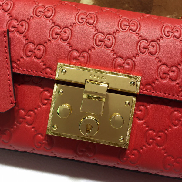 G*u*i padlock small G*u*i signature shoulder bag