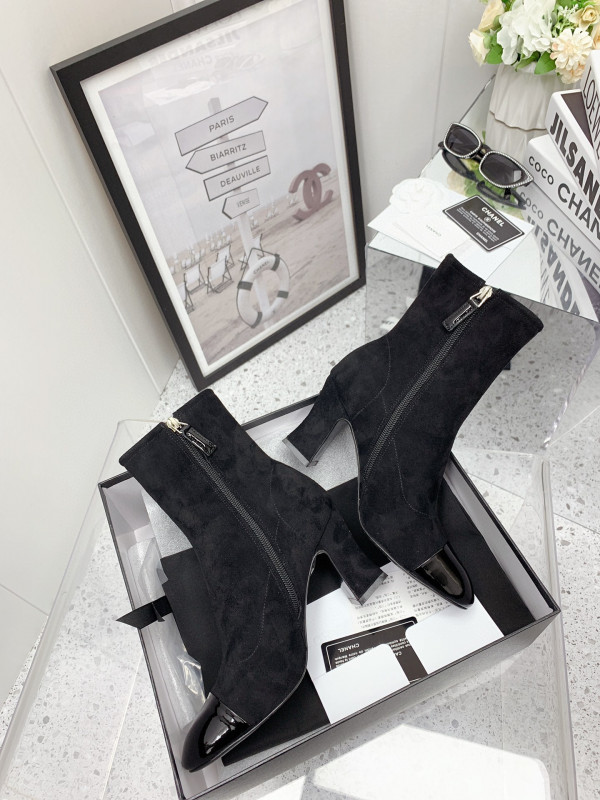 CL ANKLE BOOTS