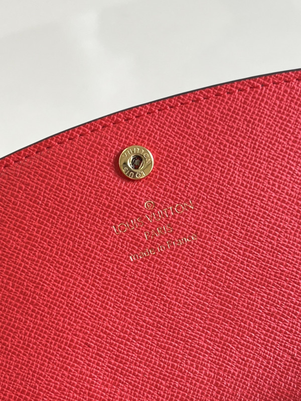 l0*is V*t0n emilie wallet