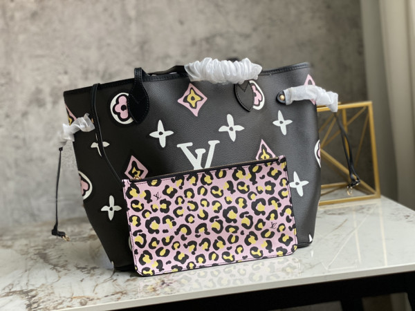 l0*is V*t0n neverfull mm