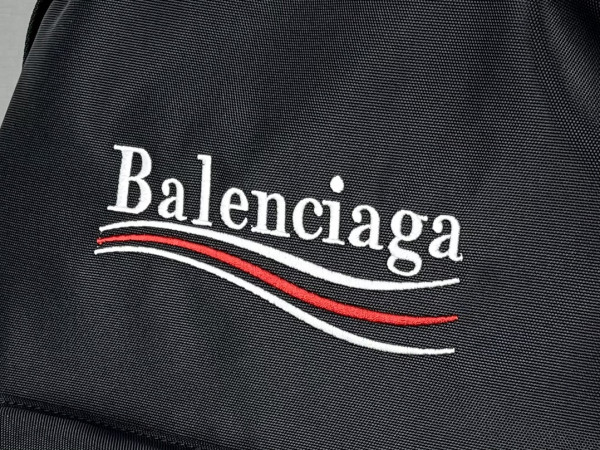 Ba*len*cia*ga backpack