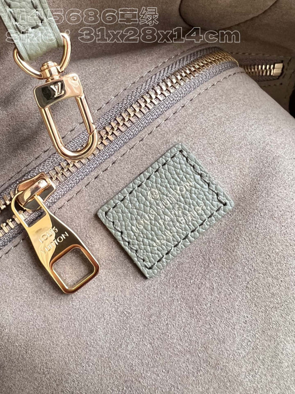 l0*is V*t0n neverfull mm