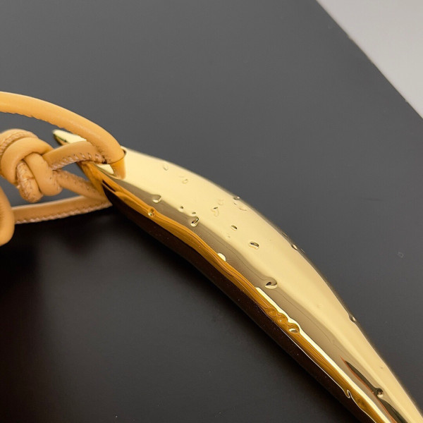 bo*te*ga Ve*ne*ta  mini sardine top handle bag