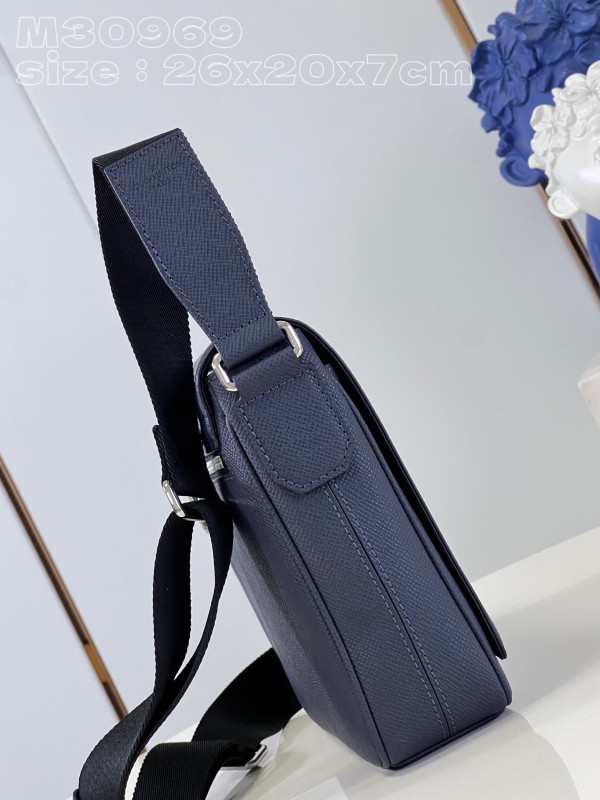 l0*is V*t0n district pm