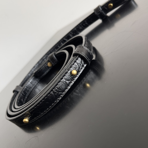 bo*te*ga Ve*ne*ta mini cabat-22*6.5*15.5cm