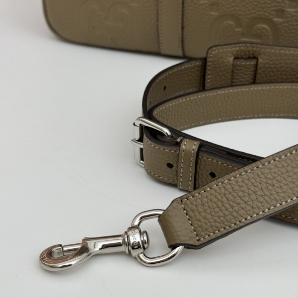 G*u*i jumbo gg briefcase