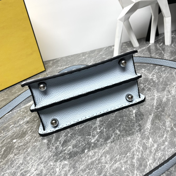 F**di peekaboo iseeu petite-20x11x15cm