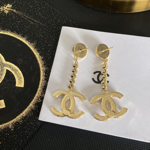 CL EARRINGS