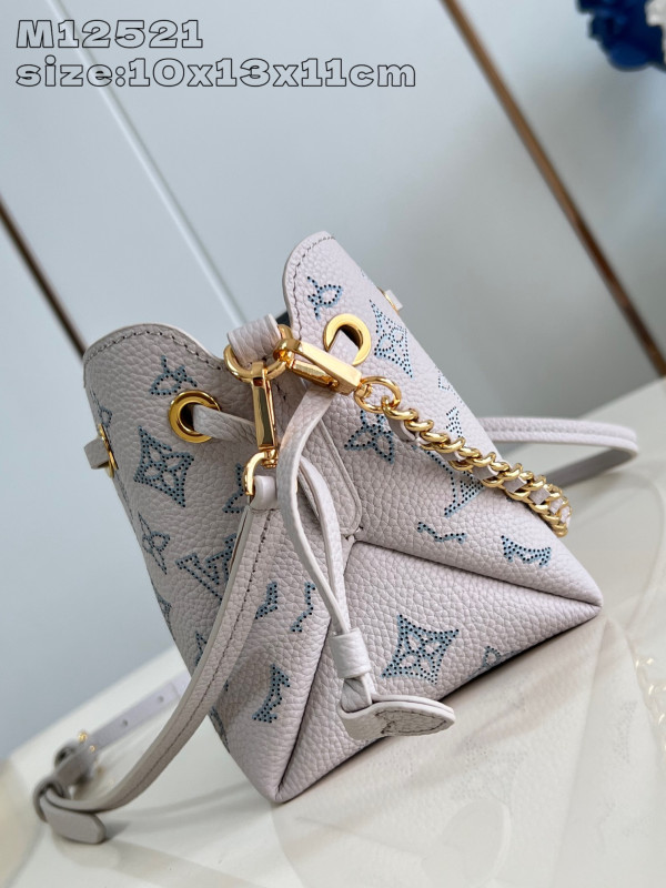 l0*is V*t0n pico bella