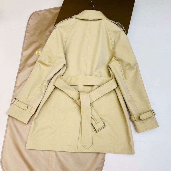 B**rry trench jacket