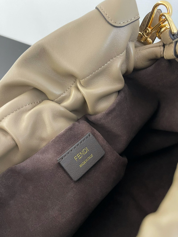 F**di mamma baguette