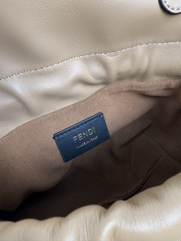 F**di mamma baguette