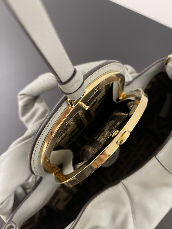 F**di spy small - 32*12*18cm