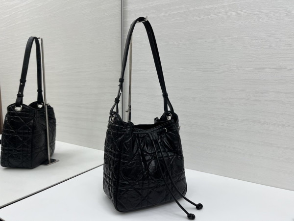 Diro D-Motion Bag - 23 x 24 x 13CM